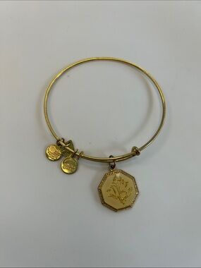 Alex and Ani Sweet Pea Gold Tone Expandable Charm Bracelet
